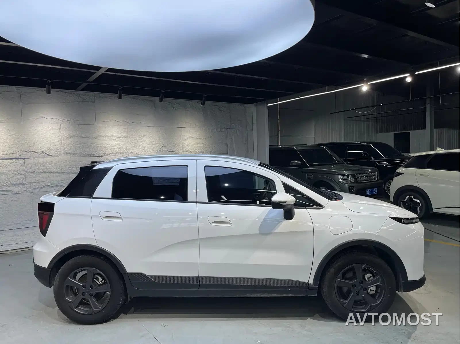 Geely Geometry E Firefly 2023 320KM Cute Tiger 5-seater — фото 13