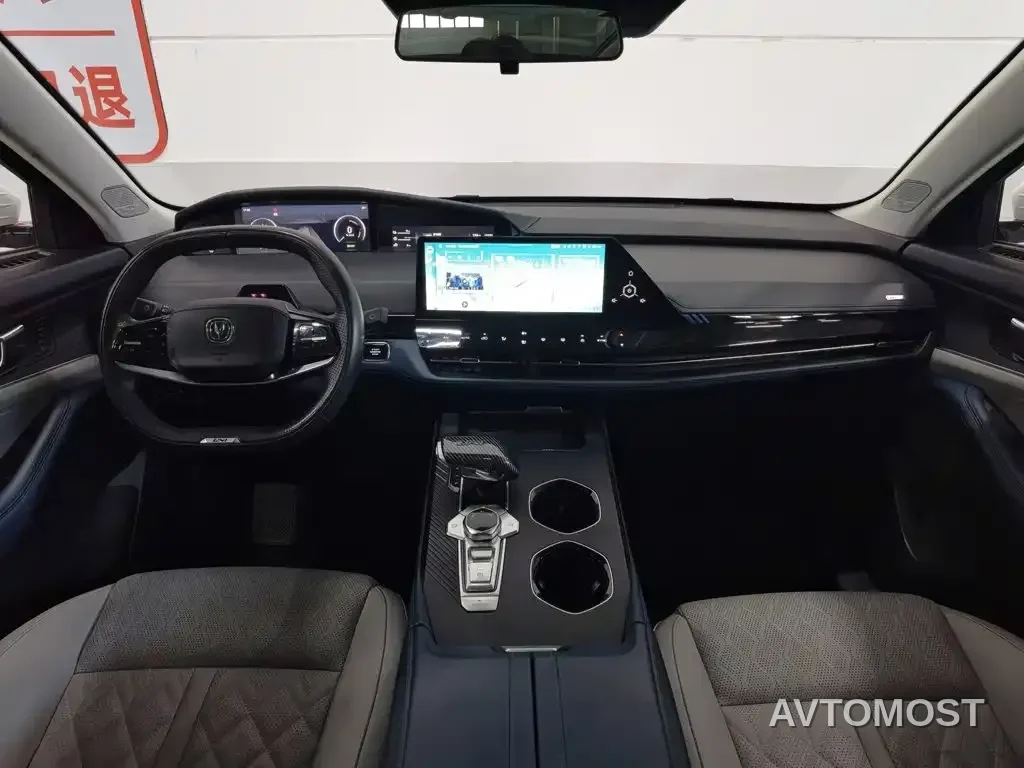 Changan UNI-K iDD 2022 Blue Whale iDD 130km 1.5T Premium — фото 4