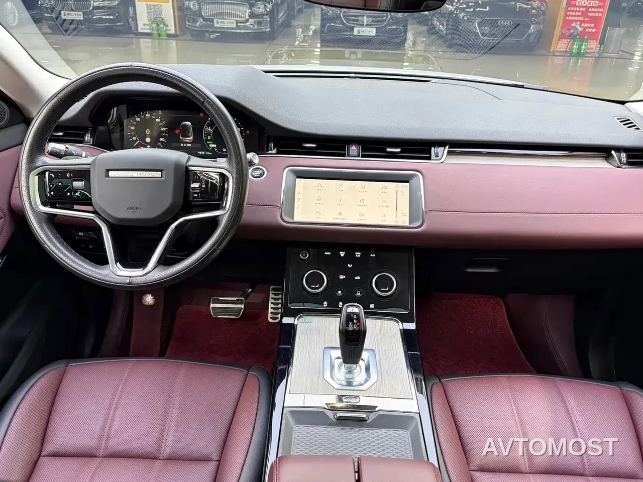 Land Rover Range Rover Evoque New Energy 2022 Range Rover Evoque L P300e Plug-in Hybrid — фото 5