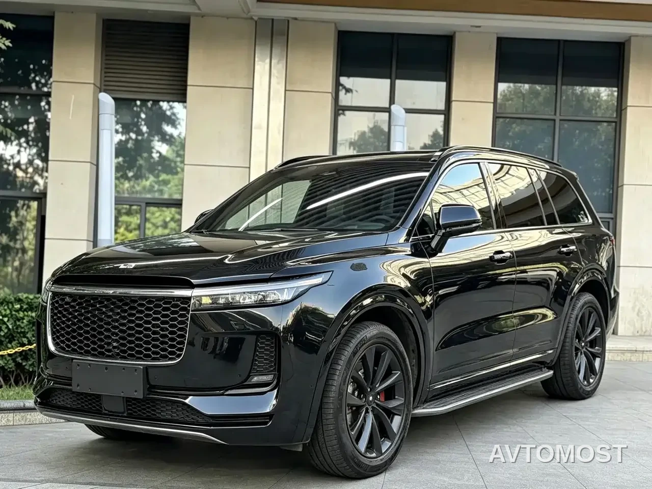 Li ONE 2021 Extended Range 6-Seater — фото 1