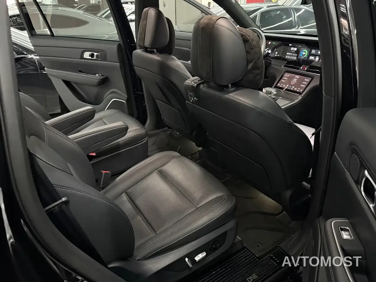 Li ONE 2021 Extended Range 6-Seater — фото 4