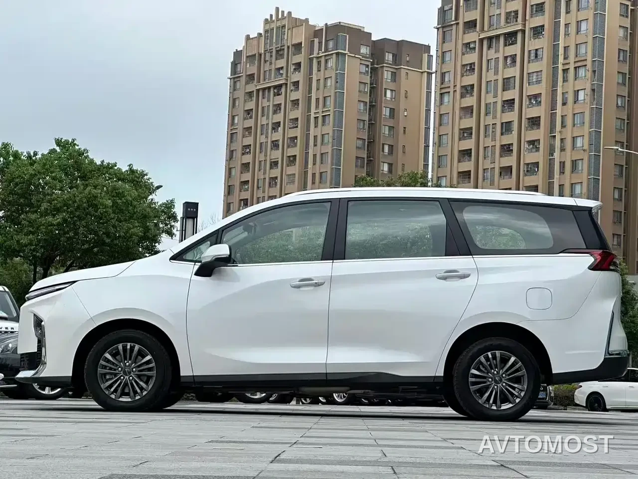SAIC Maxus G50 PHEV 2025 Pilot Edition — фото 4