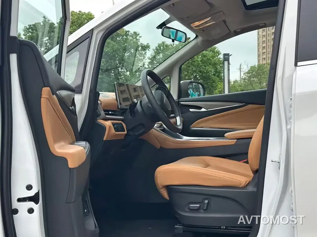 SAIC Maxus G50 PHEV 2025 Pilot Edition — фото 14