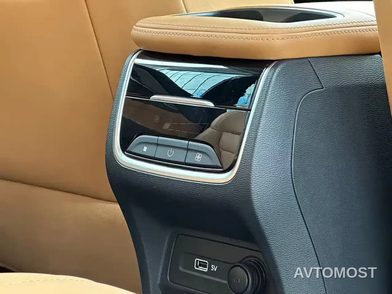 SAIC Maxus G50 PHEV 2025 Pilot Edition — фото 30