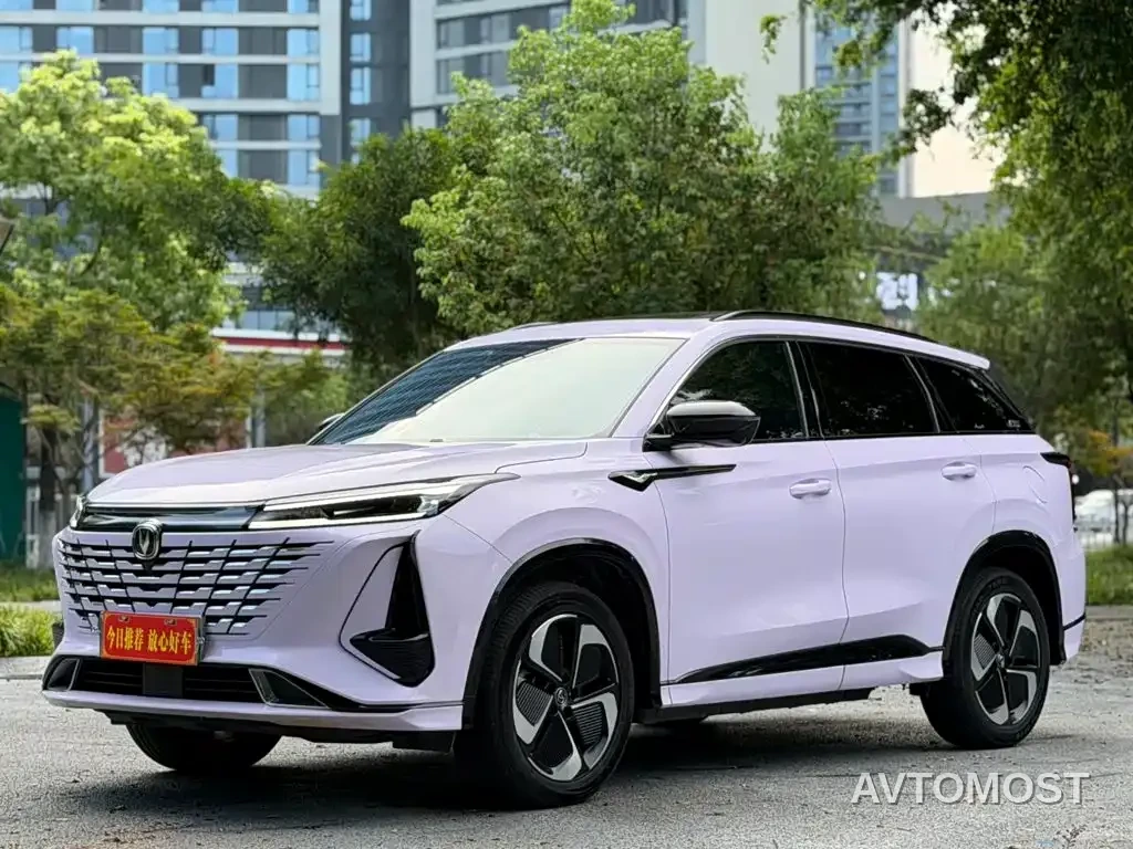 Changan CS75 PLUS iDD 2023 Smart Electric iDD Intelligent Leader Model — фото 3