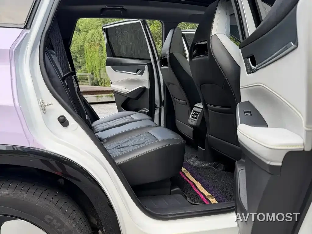Changan CS75 PLUS iDD 2023 Smart Electric iDD Intelligent Leader Model — фото 12