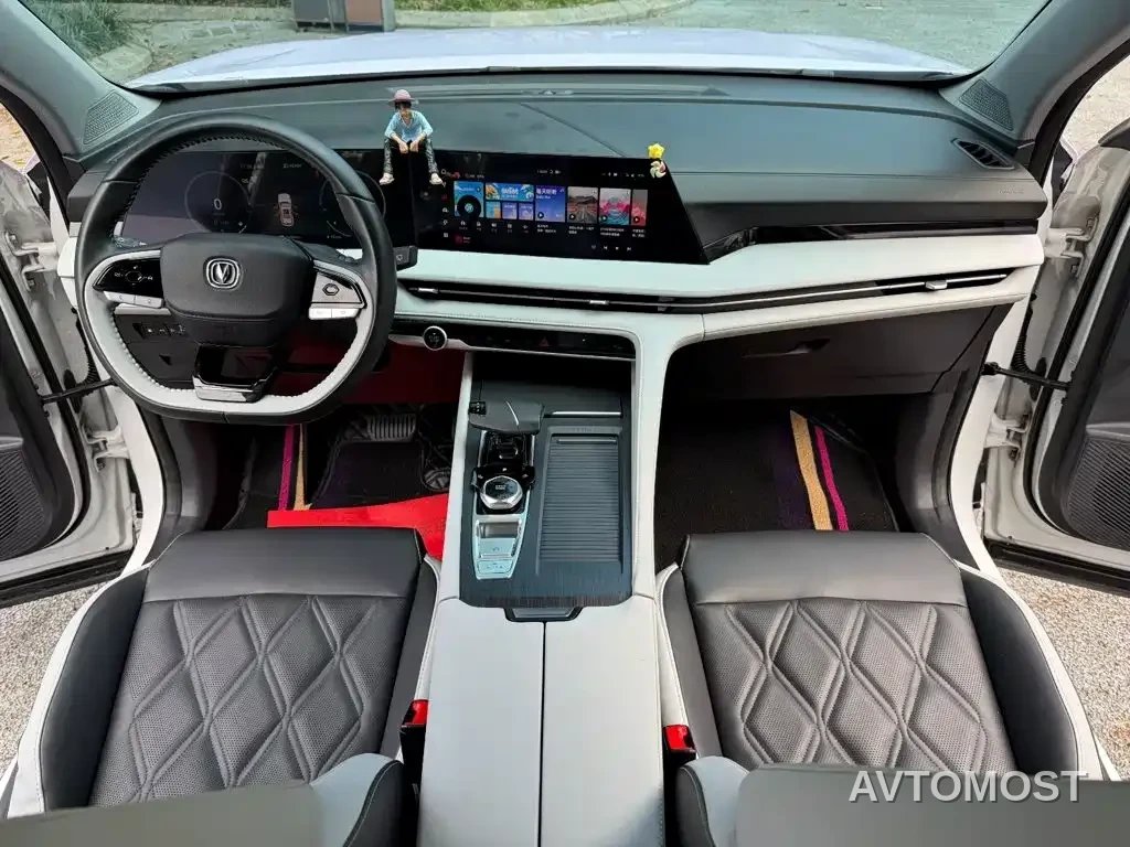Changan CS75 PLUS iDD 2023 Smart Electric iDD Intelligent Leader Model — фото 13
