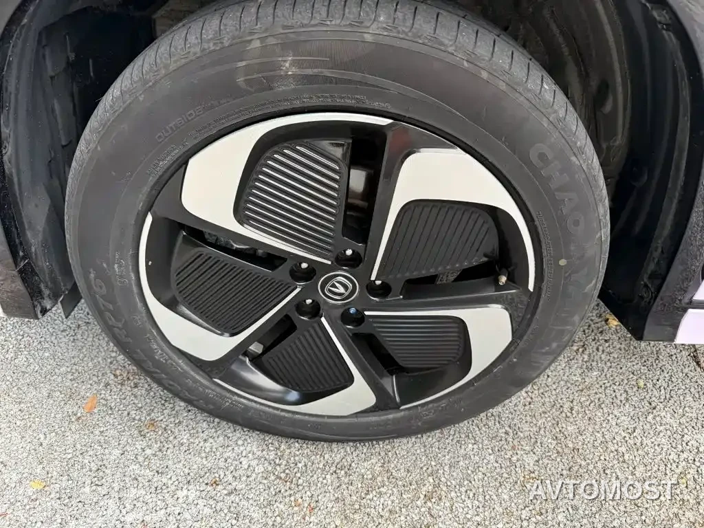 Changan CS75 PLUS iDD 2023 Smart Electric iDD Intelligent Leader Model — фото 30