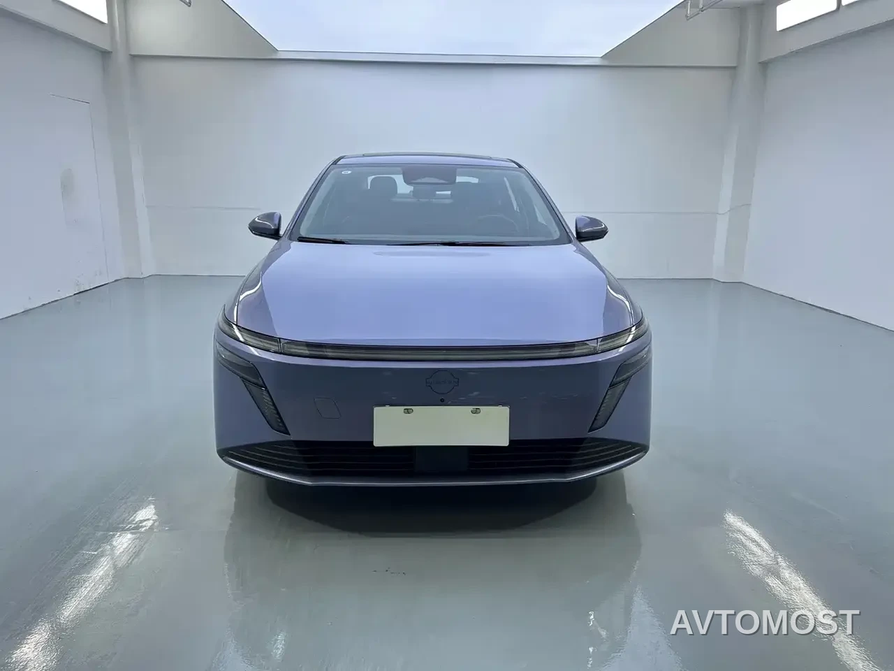 Nissan N6 2025 Mid Configuration — фото 2
