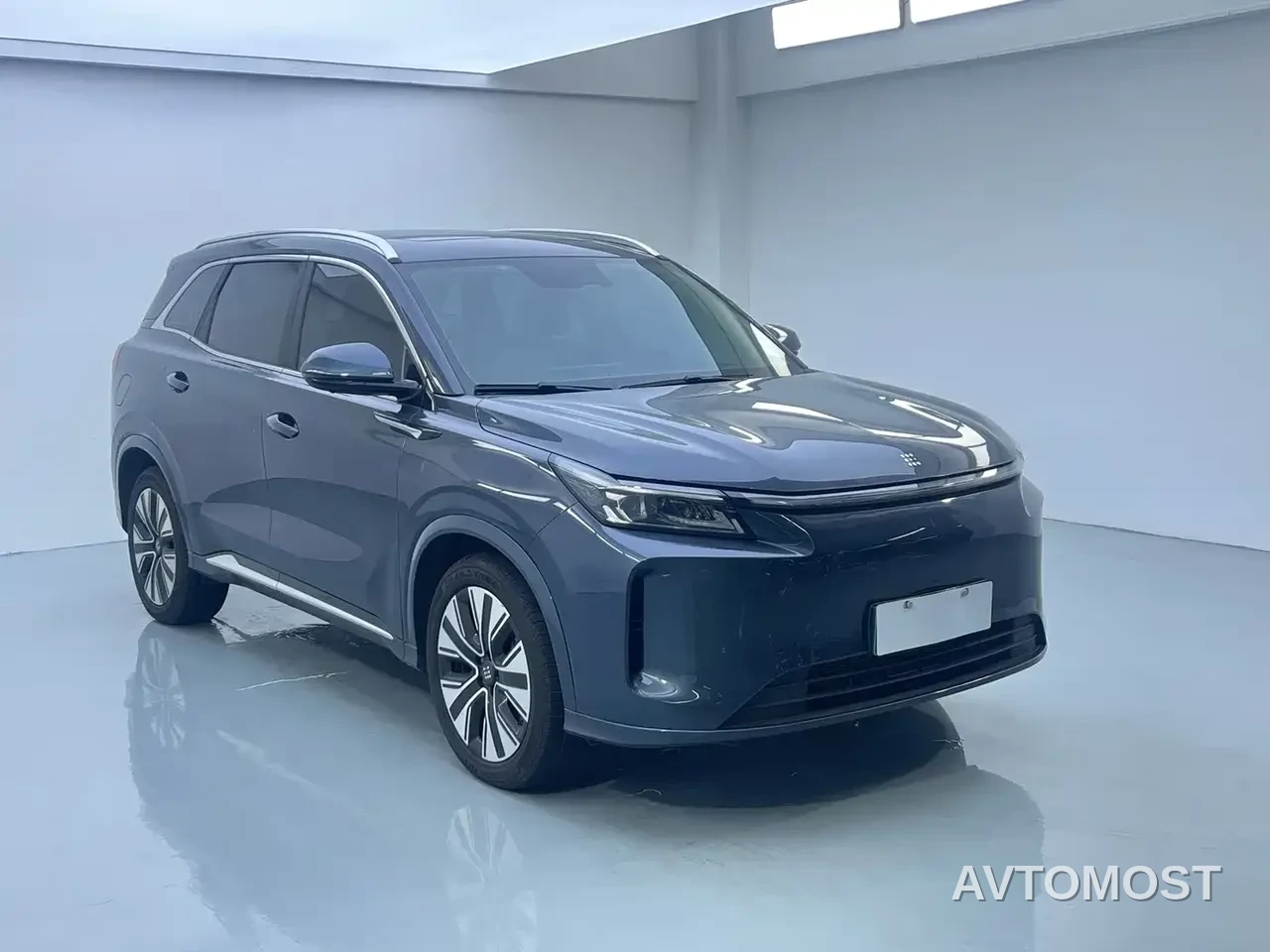 Landian E5 PLUS 2025 Model 165km Long Range PLUS 5-seater — фото 1