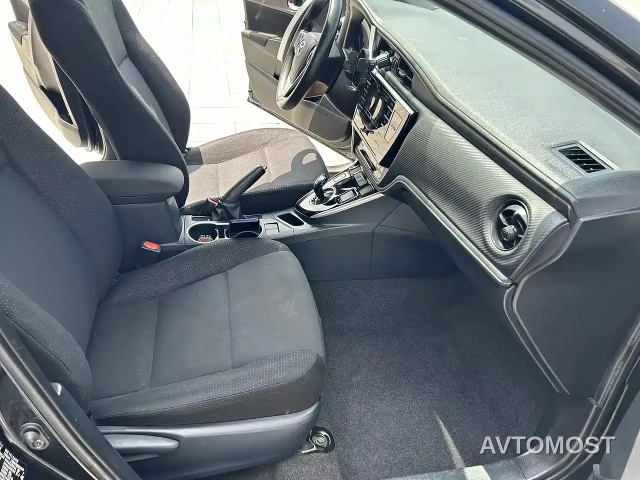 Toyota Levin Twin Engine E+ 2019 1.8PH GS E-CVT Elite Edition — фото 7