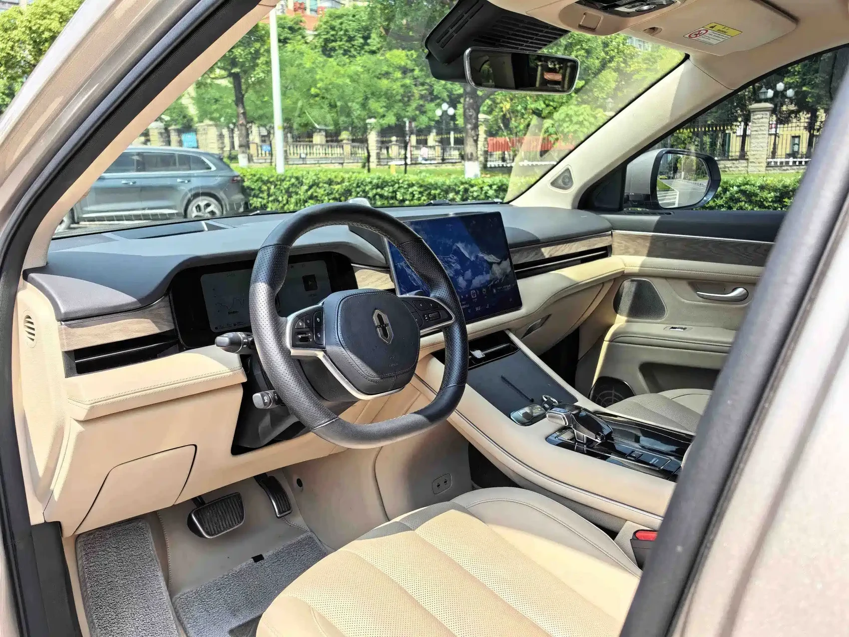 AITO M7 2022 1.5T RWD Comfort Edition — фото 6