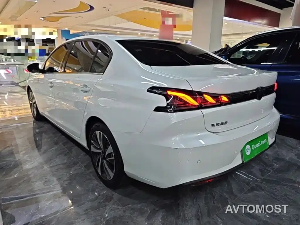 Peugeot 408 2022 1.6T Light Chaser Edition — фото 5