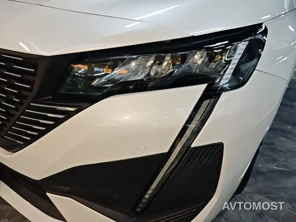Peugeot 408 2022 1.6T Light Chaser Edition — фото 24