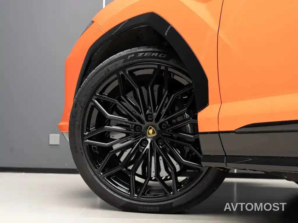 Lamborghini Urus SE 2025 4.0T Standard Edition — фото 6
