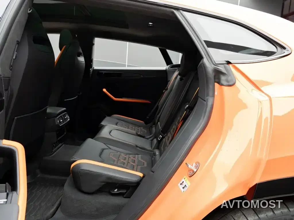 Lamborghini Urus SE 2025 4.0T Standard Edition — фото 12