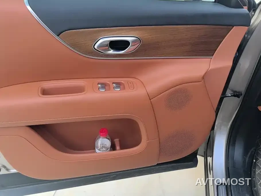 GAC Trumpchi Vision S9 2025 1.5T Hybrid Premium — фото 7