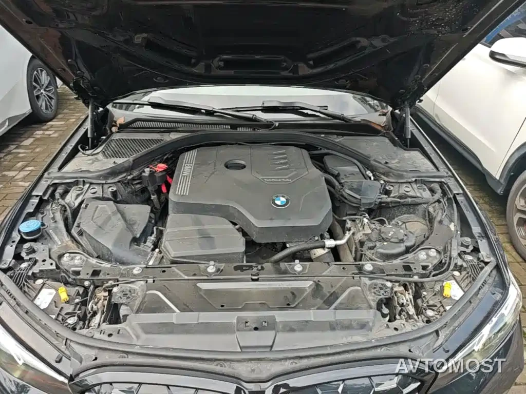 BMW 3 Series 2024 325Li M Sport Shadowline Package — фото 20