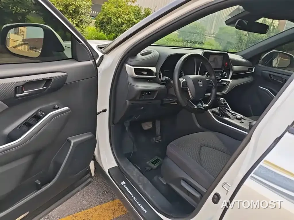 Toyota Crown Kluger 2021 2.5L HEV FWD Progressive Edition — фото 15