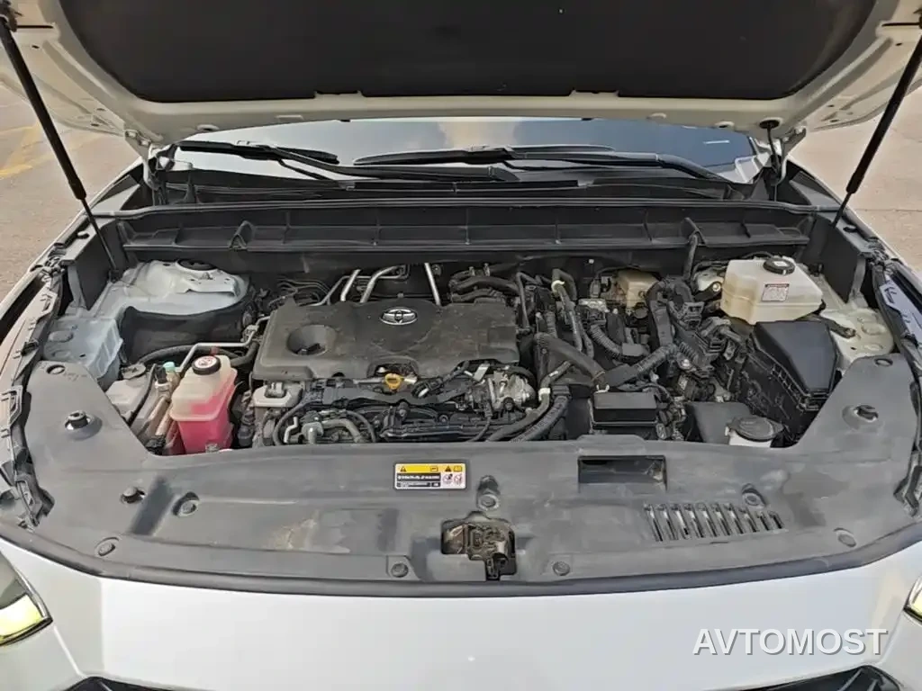Toyota Crown Kluger 2021 2.5L HEV FWD Progressive Edition — фото 19