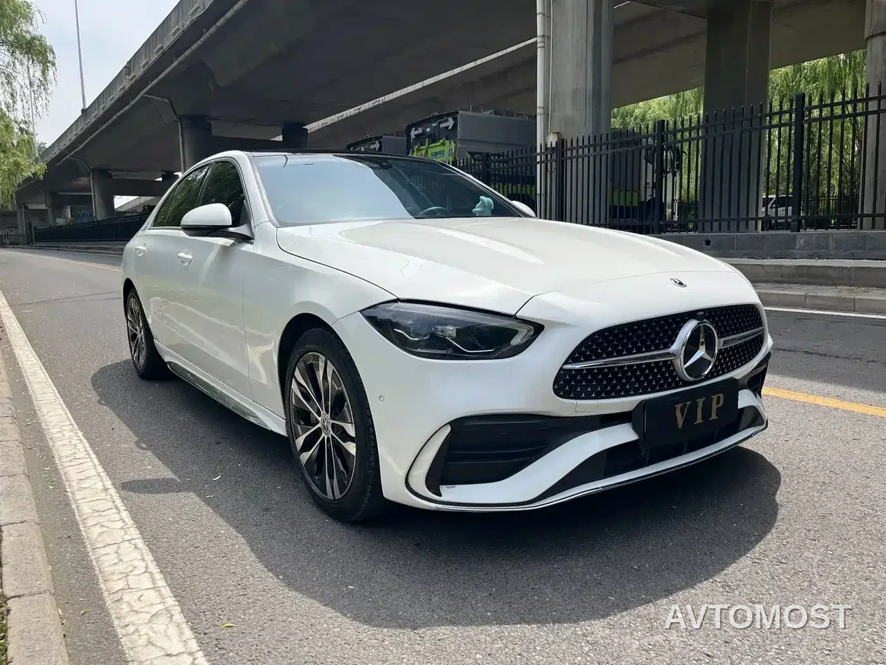 Mercedes-Benz C-Class New Energy 2023 Facelift C 350 eL — фото 3