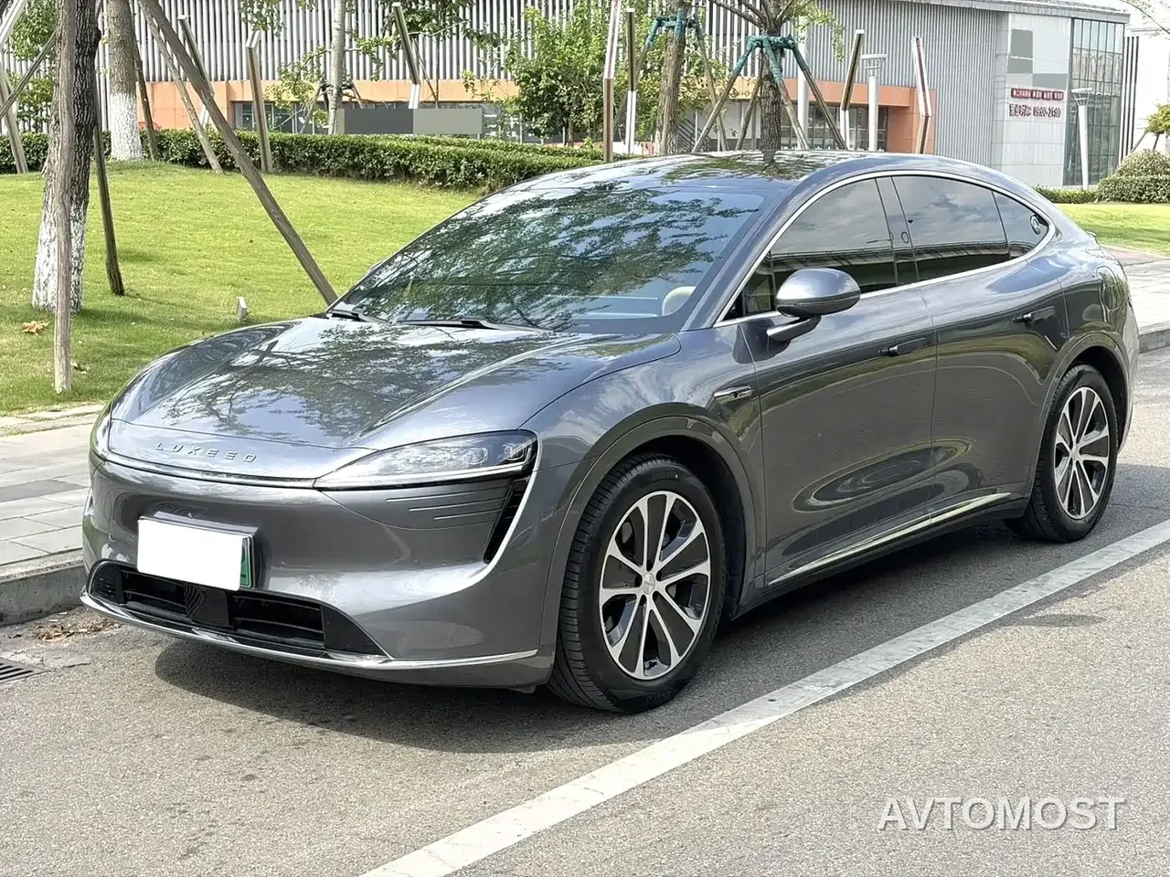 Zhijie Luxeed R7 2024 Pure Electric 667km Pro — фото 1