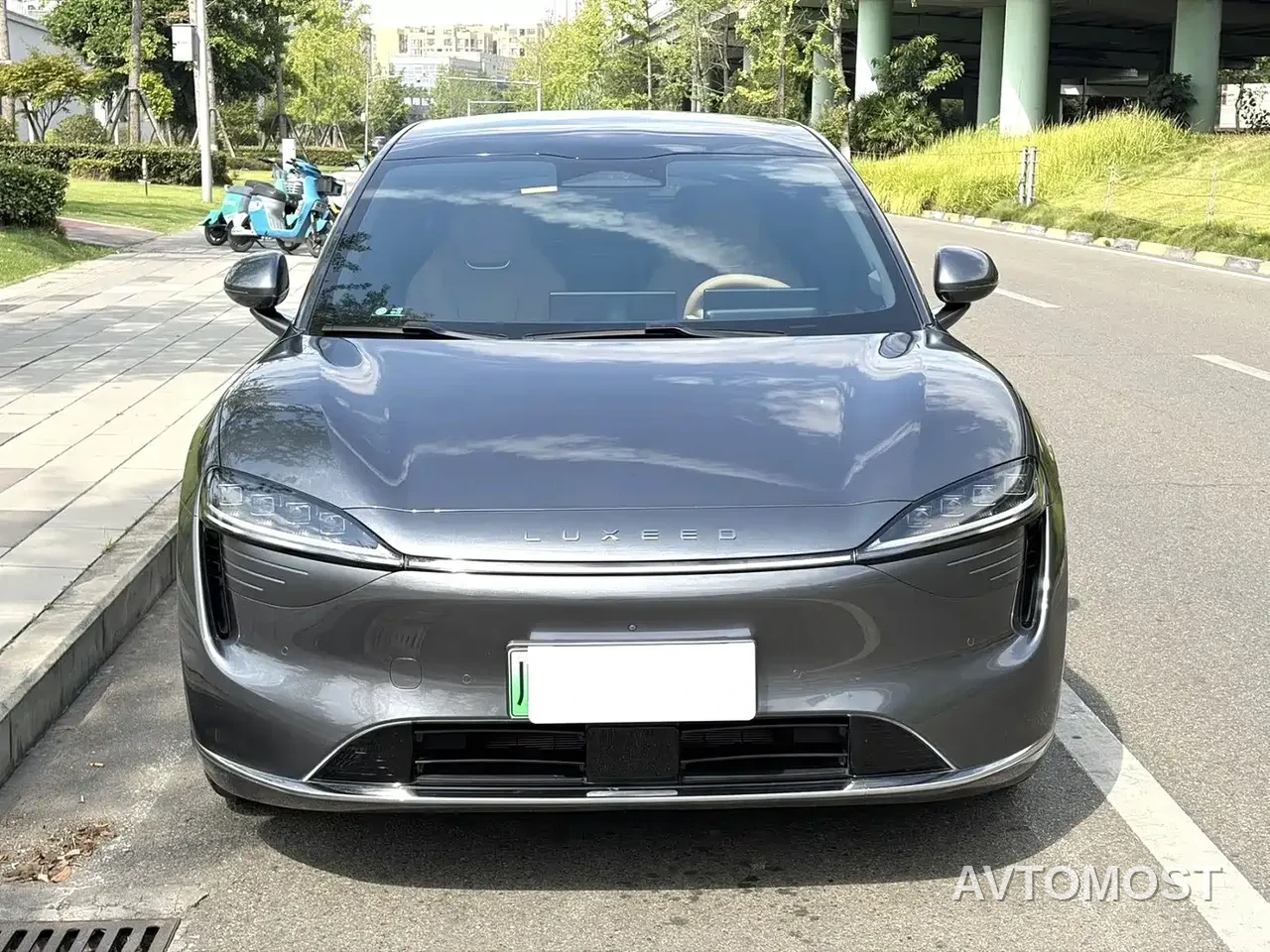 Zhijie Luxeed R7 2024 Pure Electric 667km Pro — фото 2