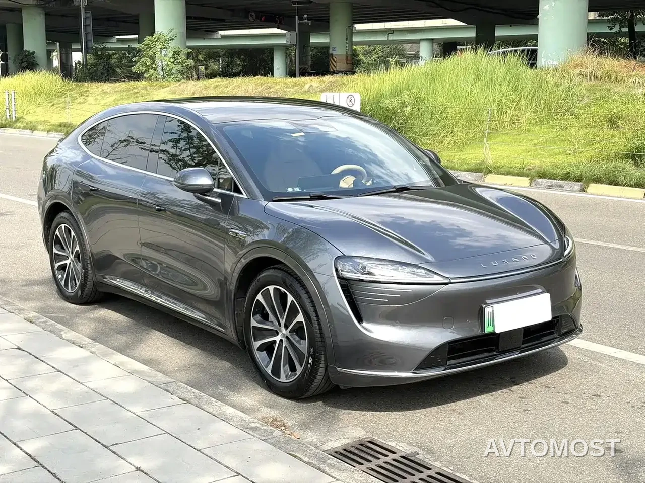 Zhijie Luxeed R7 2024 Pure Electric 667km Pro — фото 3