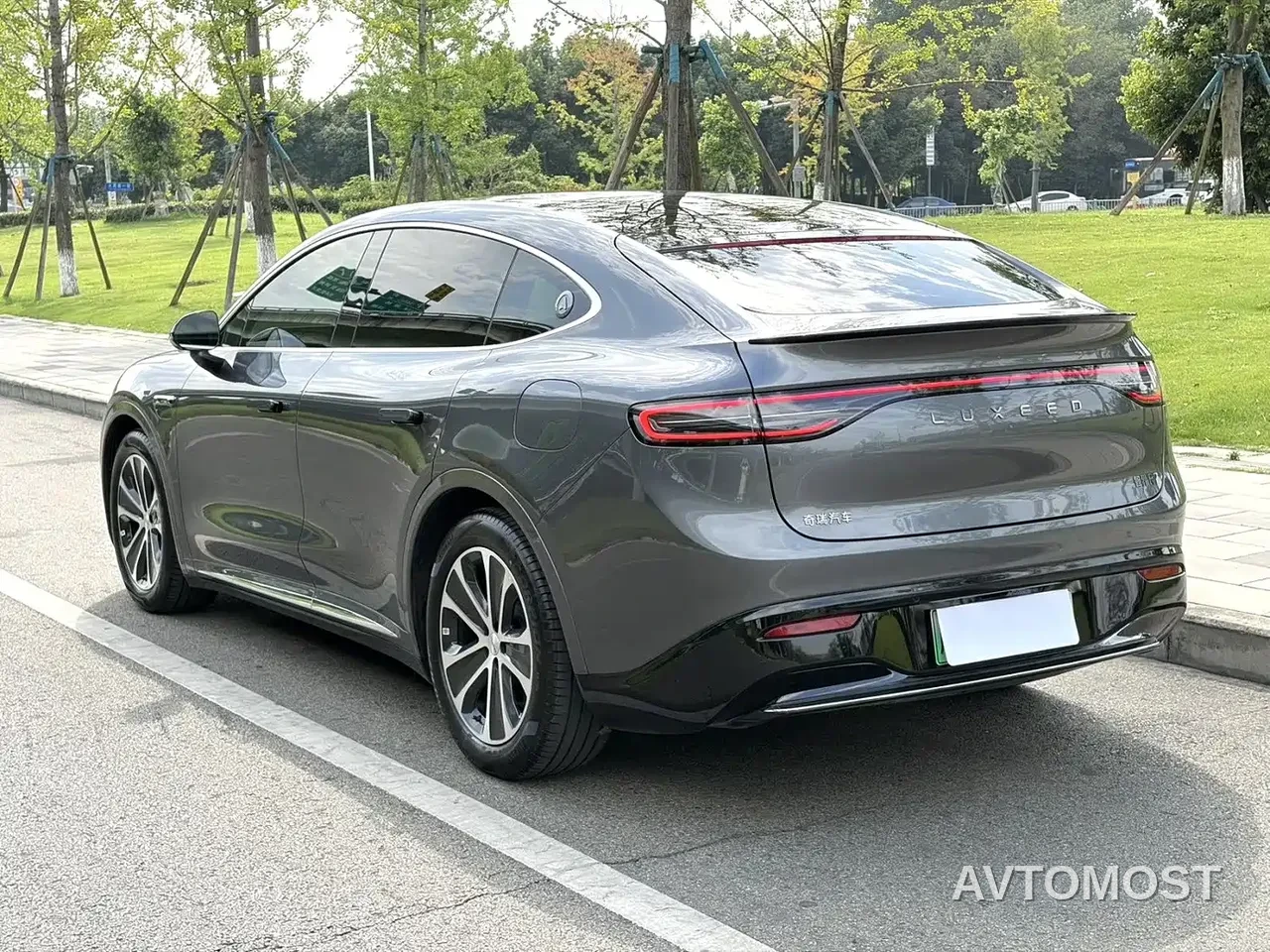Zhijie Luxeed R7 2024 Pure Electric 667km Pro — фото 7