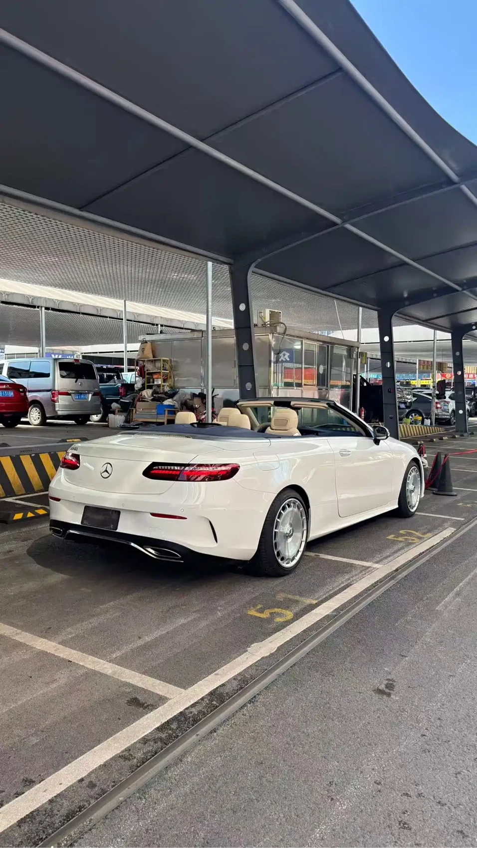 Mercedes-Benz E-Class (Import) 2021 Facelift E 260 Convertible — фото 10