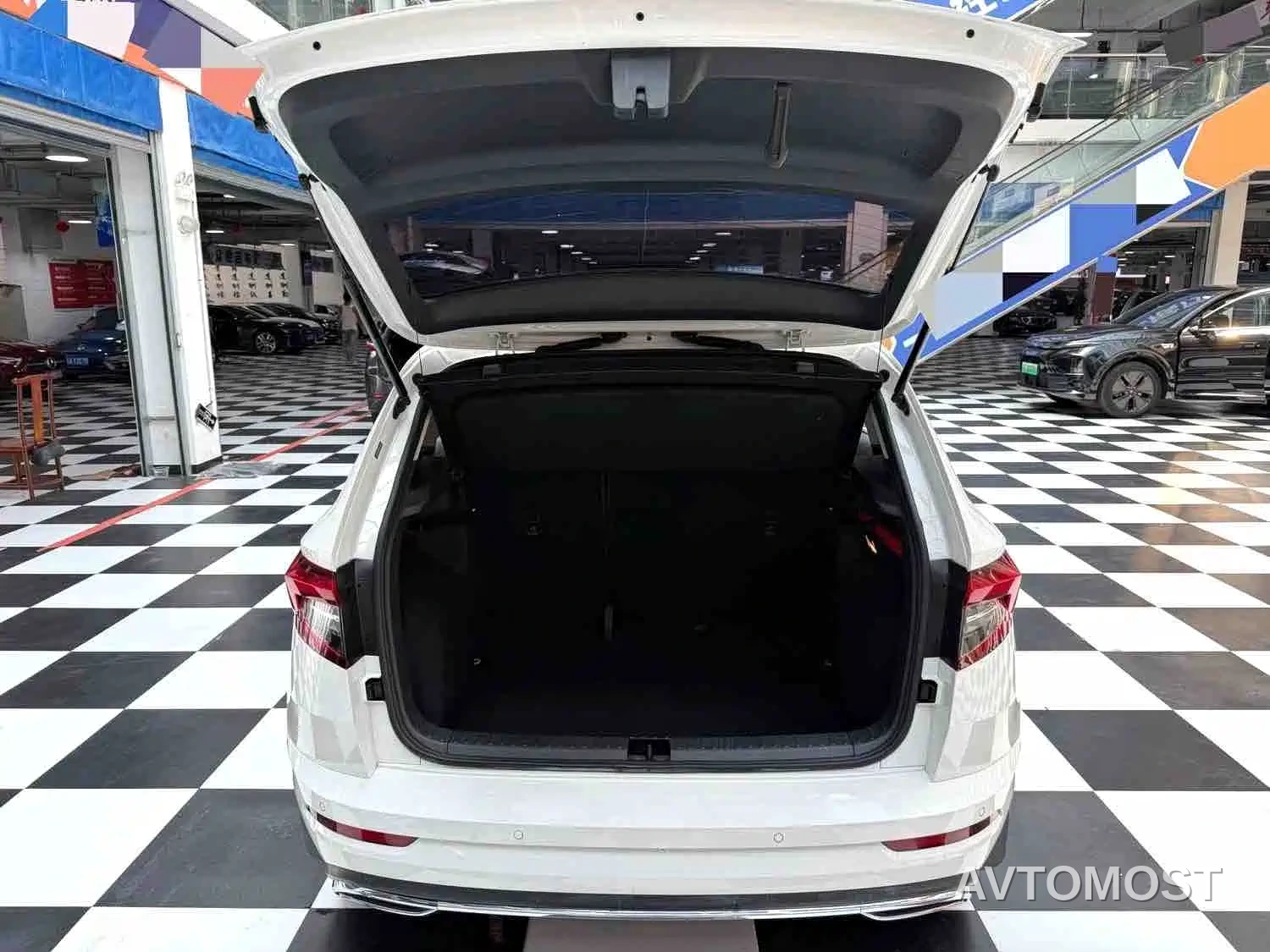 Škoda Karoq 2022 TSI280 Luxury — фото 13