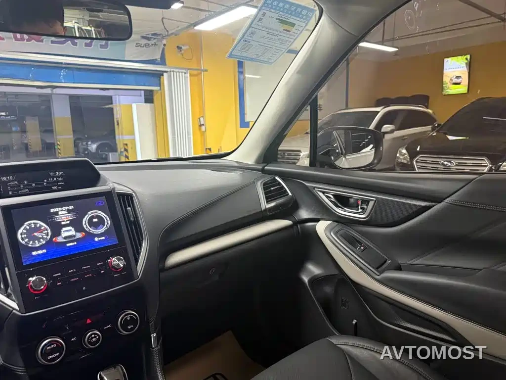 Subaru Forester 2024 2.5i AWD Premium EyeSight — фото 17