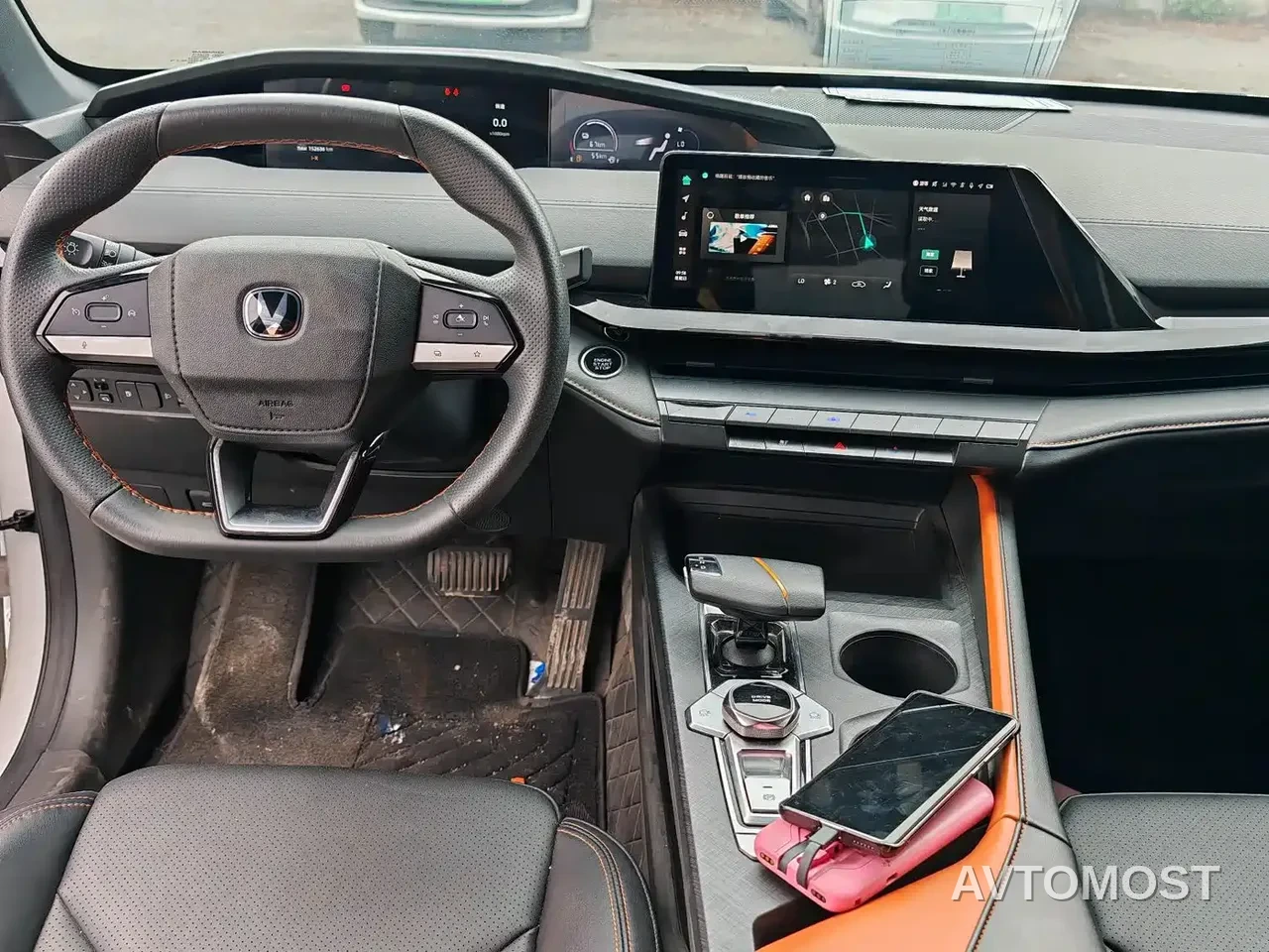 Changan UNI-V iDD 2023 Smart Electric iDD 1.5T 113km Smart Cool Type — фото 3