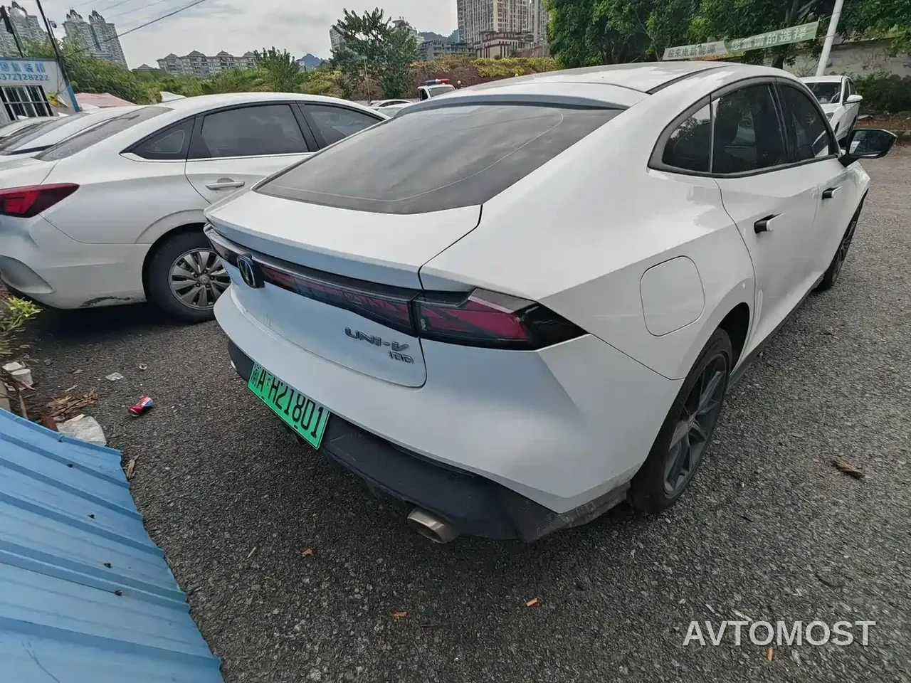 Changan UNI-V iDD 2023 Smart Electric iDD 1.5T 113km Smart Cool Type — фото 11