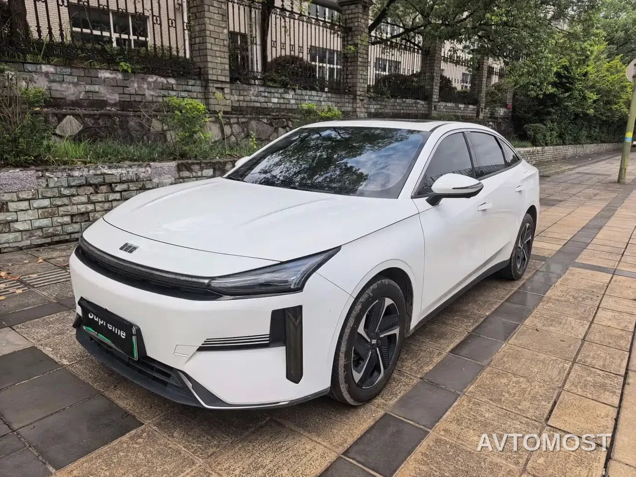 Geely Galaxy L6 2024 60km PLUS Soaring Dragon Edition — фото 1