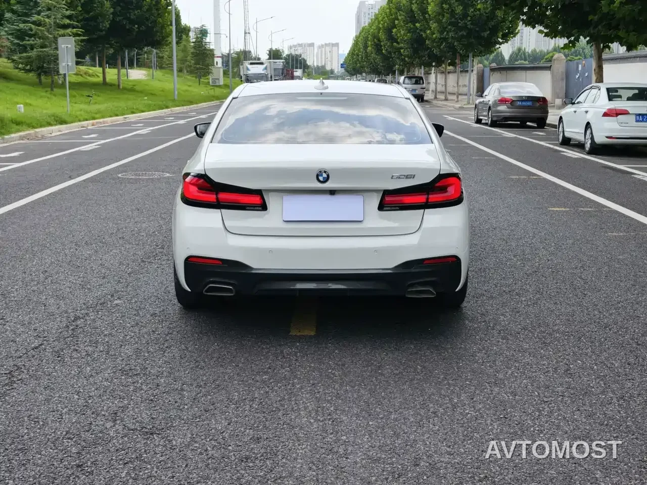 BMW 5 Series (Import) 2022 525i M Sport Package — фото 10