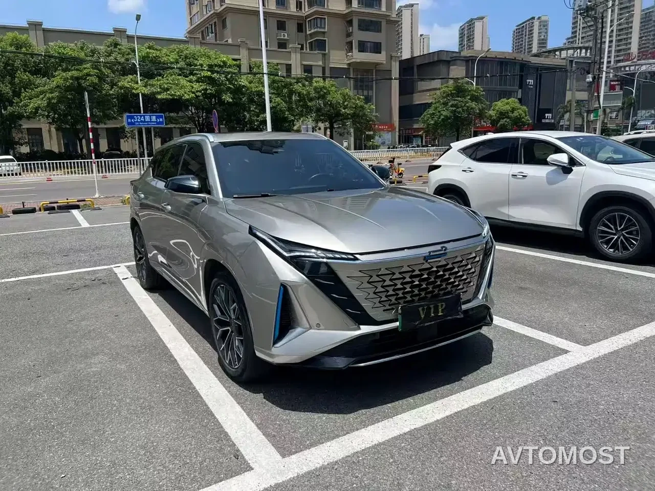 Changan Oshan Z6 EV 2023 Smart Electric iDD 150KM Flagship PLUS — фото 3