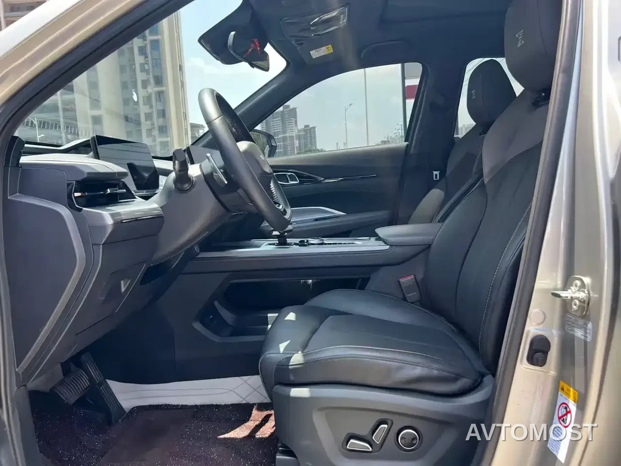 Changan Oshan Z6 EV 2023 Smart Electric iDD 150KM Flagship PLUS — фото 4
