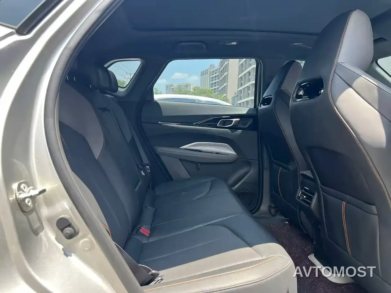 Changan Oshan Z6 EV 2023 Smart Electric iDD 150KM Flagship PLUS — фото 6