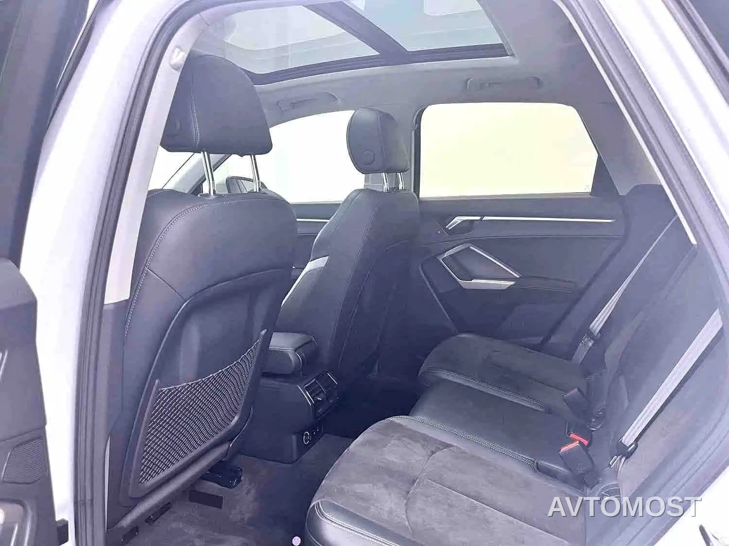 Audi Q3 2021 40 TFSI Fashion Sport — фото 6