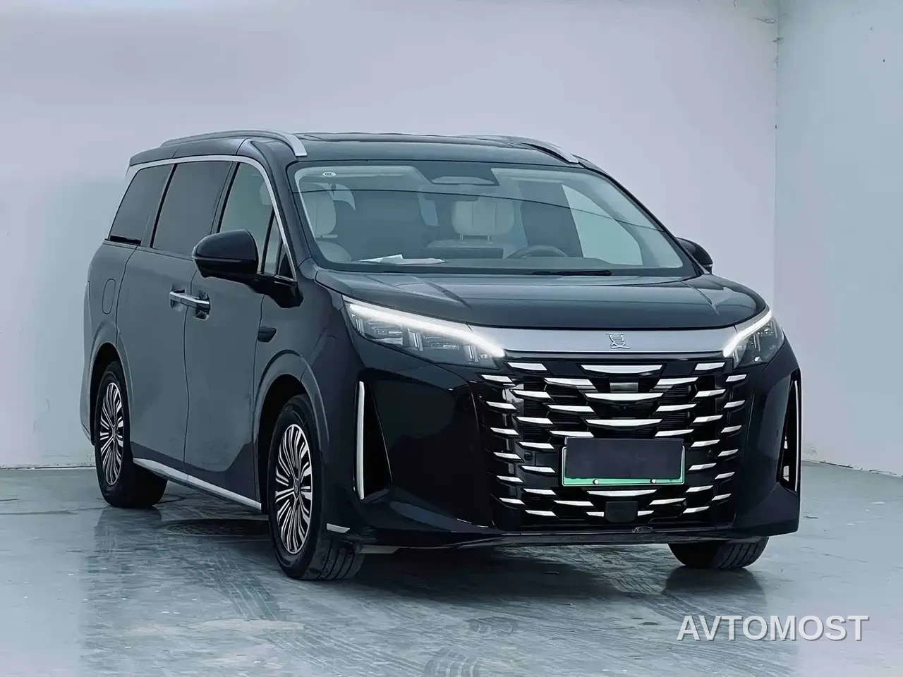 BYD Xia 2025 DM-i 1.5T 100km Leading Edition — фото 3