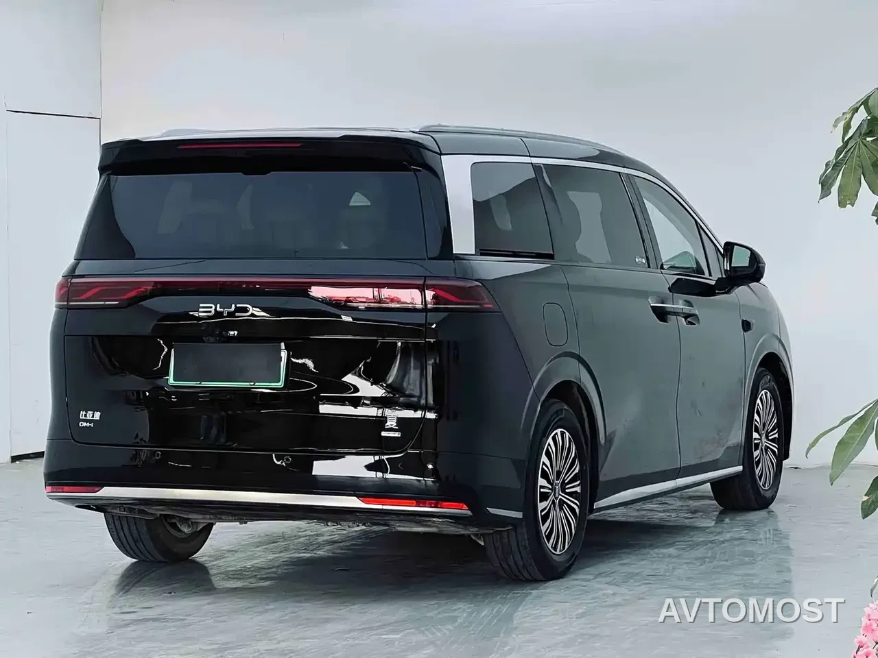 BYD Xia 2025 DM-i 1.5T 100km Leading Edition — фото 9