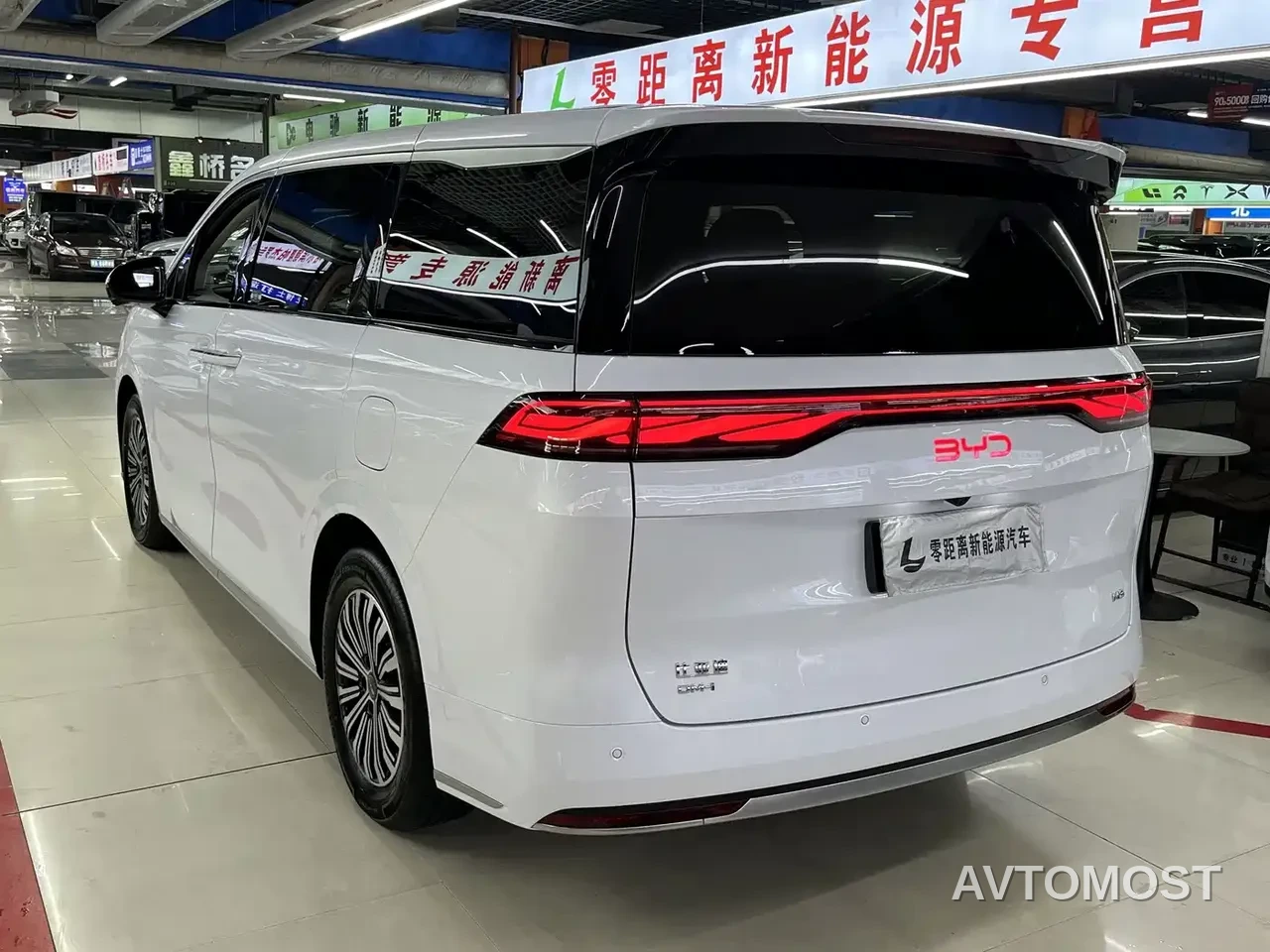 BYD M9 2025 Model 1060 Pilot Edition — фото 4