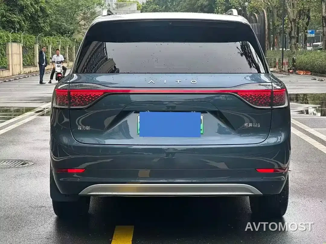 AITO M9 2024 Range Extender Max Edition 42kWh 6-seater — фото 4