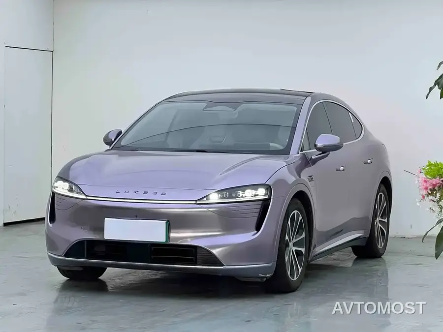 Zhijie Luxeed R7 2024 Pure Electric 667km Pro