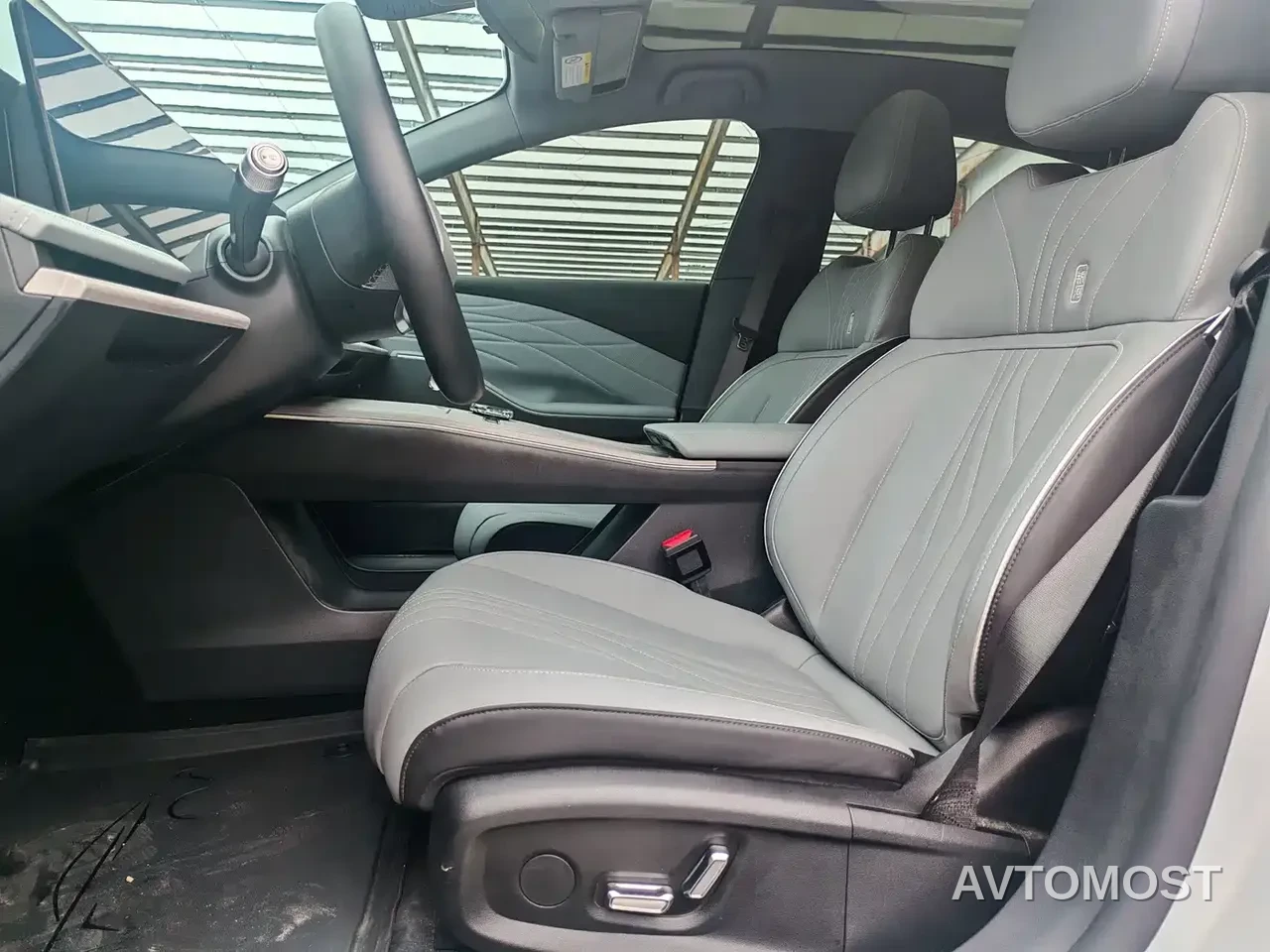 Geely Galaxy E8 2024 550km RWD PRO — фото 3