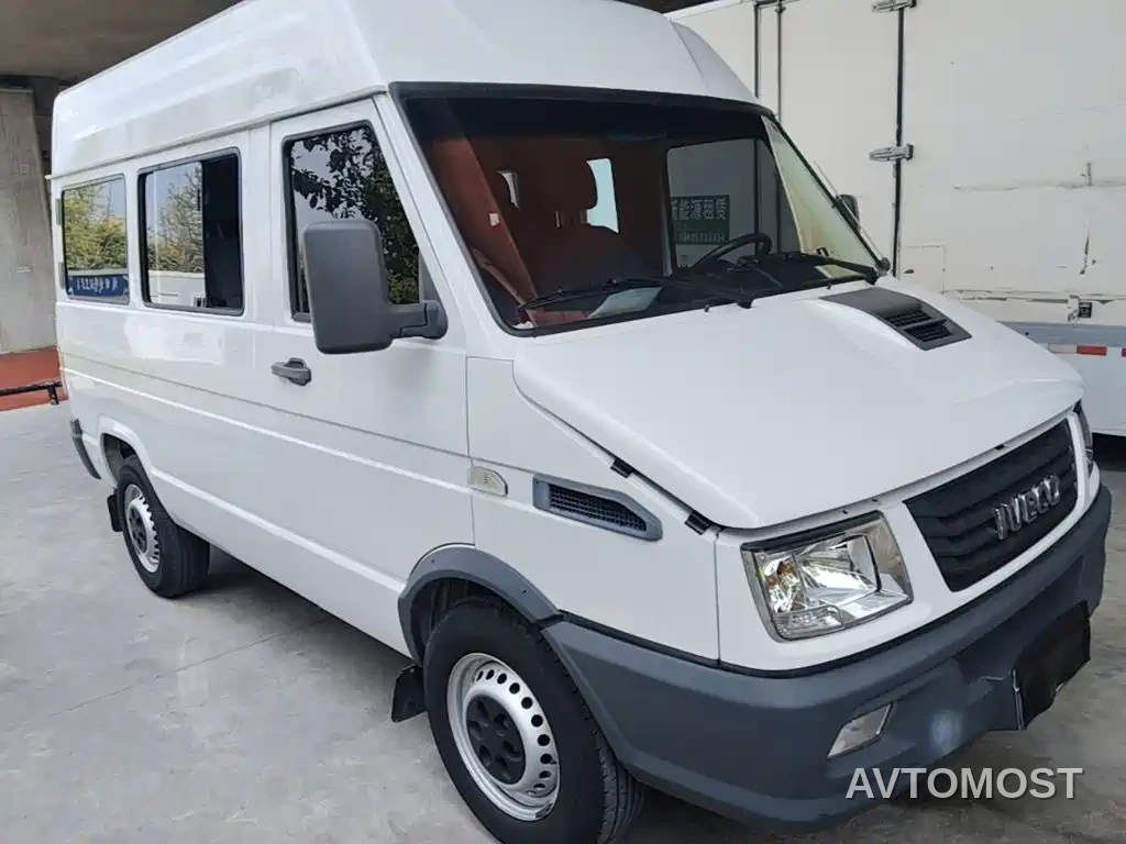 Iveco Daily 2021 2.5T A35 M1 Bus 5-9 Seats Short Wheelbase Medium Roof Single Tire Manual Door — фото 21