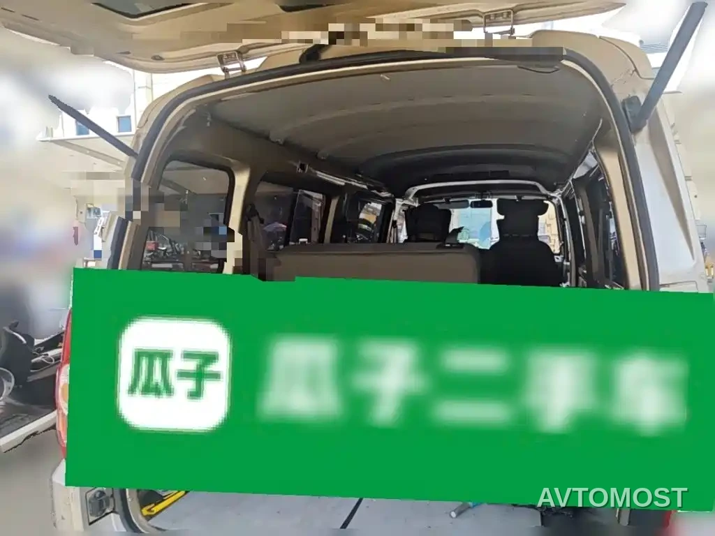 Wuling Rongguang EV 2020 Passenger Van Basic 7-seater 300KM — фото 10
