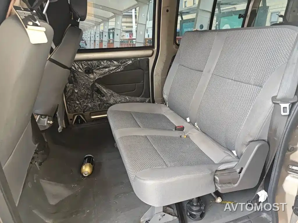 Wuling Rongguang EV 2020 Passenger Van Basic 7-seater 300KM — фото 15