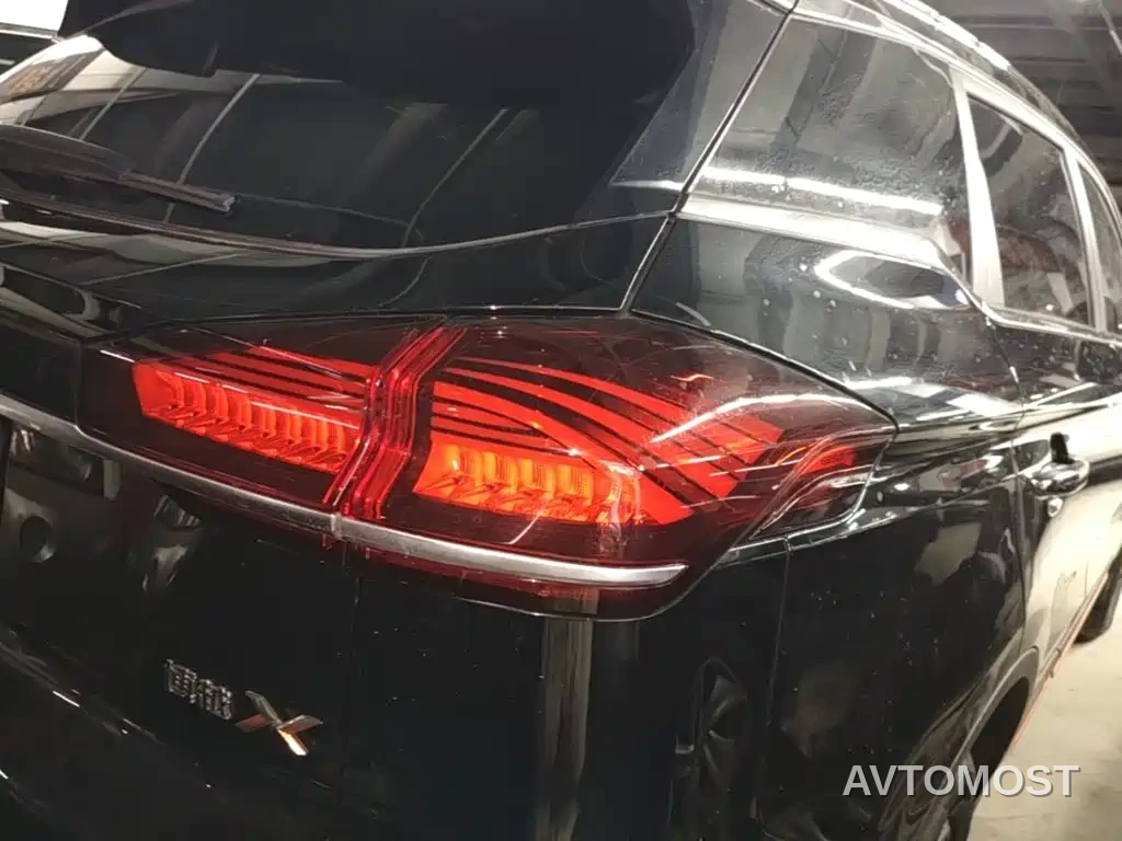 Geely Boyue 2022 Boyue X 1.8TD DCT Smart — фото 8